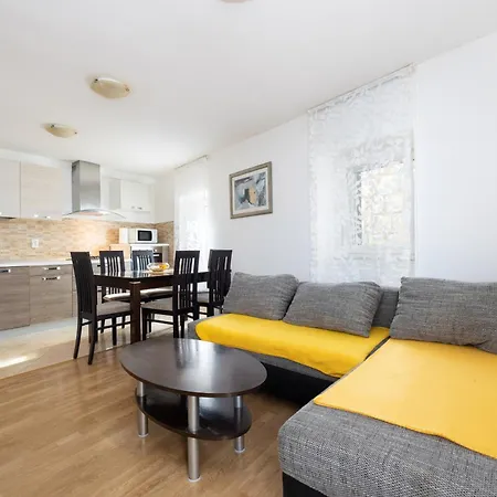 Holiday home Seaside House Kastel Sucurac, - 19241 *